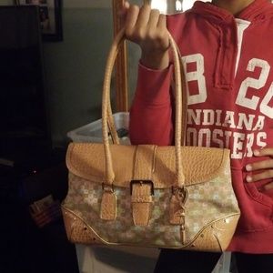 Hand bag